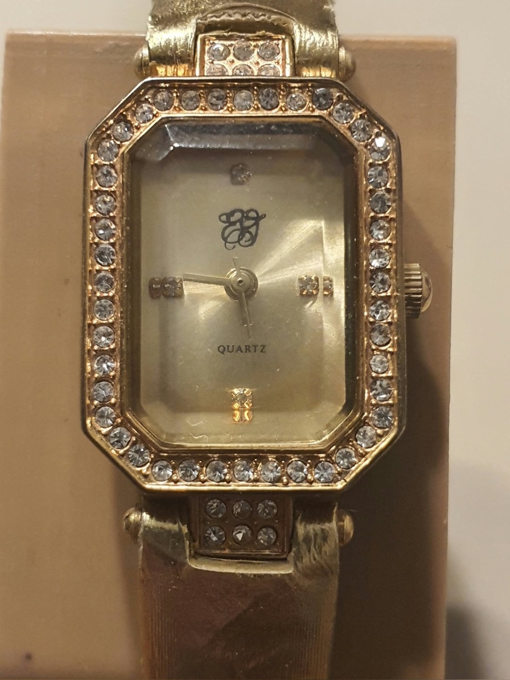 🦋10/$20🦋 Elizabeth Taylor Goldtone Rhinestone Leather Women's Watch